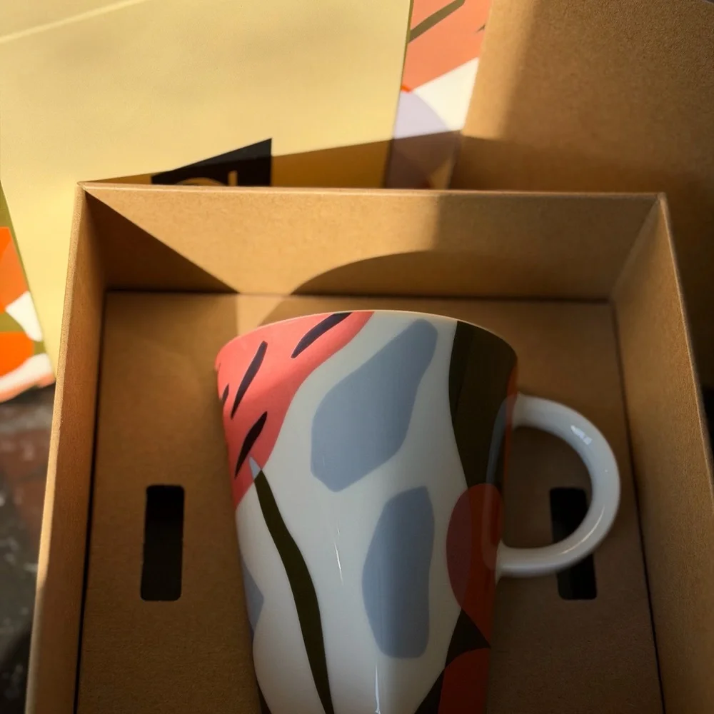 Nespresso Thriving Futures Mug and Saucer - Picture 2 of 4